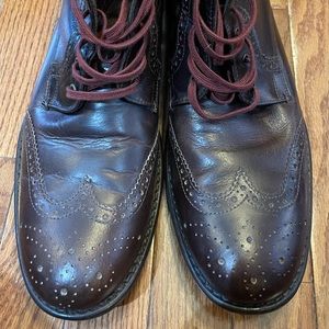 Wingtip boots